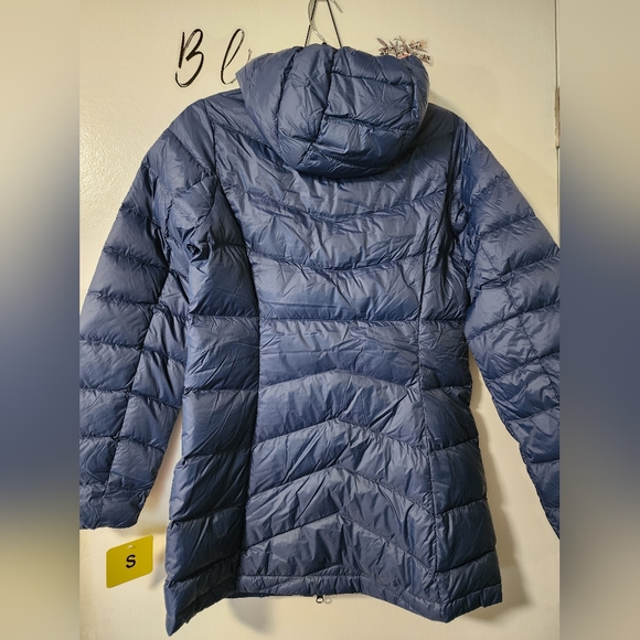Ladies' Mid Length Down Parka in Navy Eddie Bauer - Picture 2 of 4